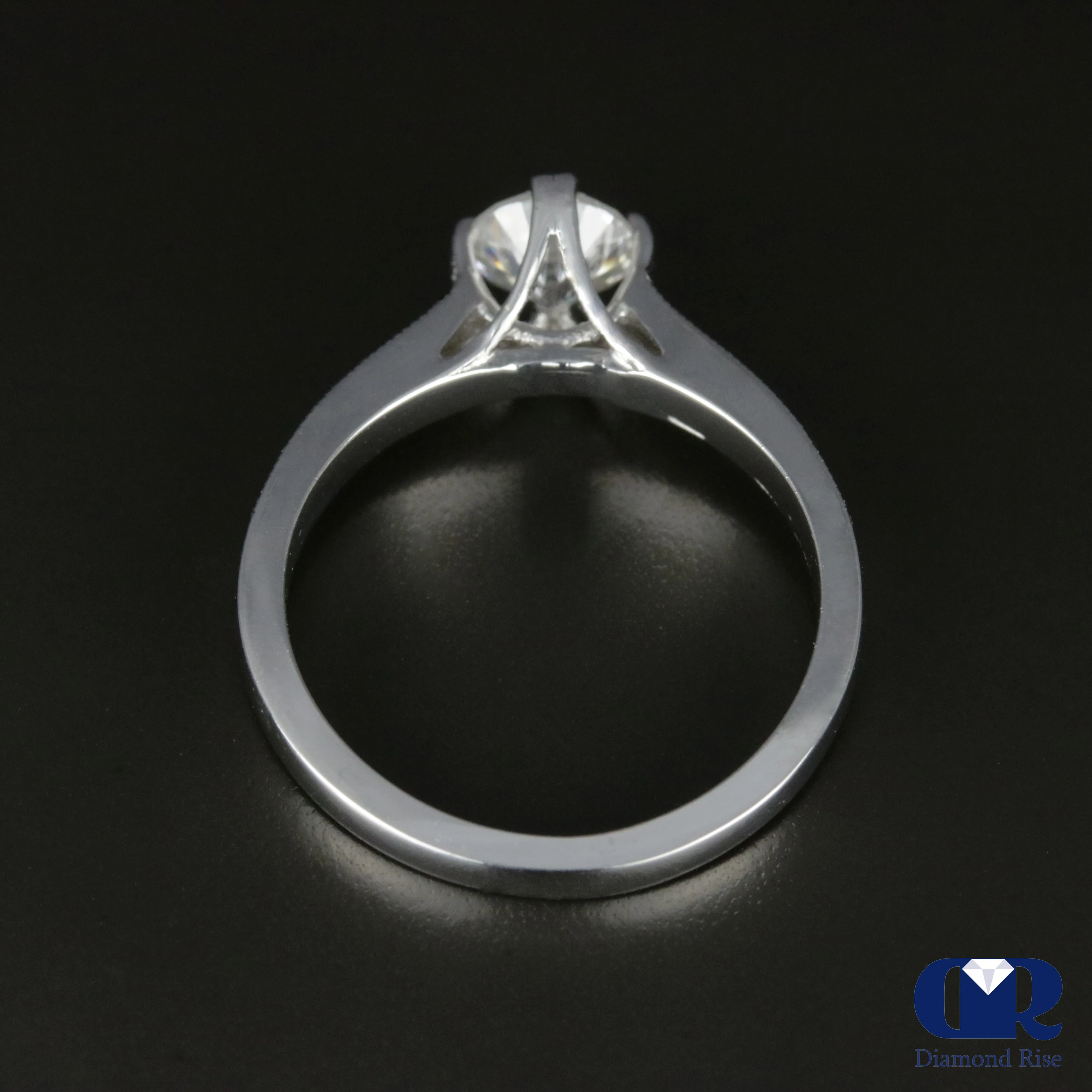 0.75 Carat Round Cut Diamond Engagement Ring In 14K White Gold
