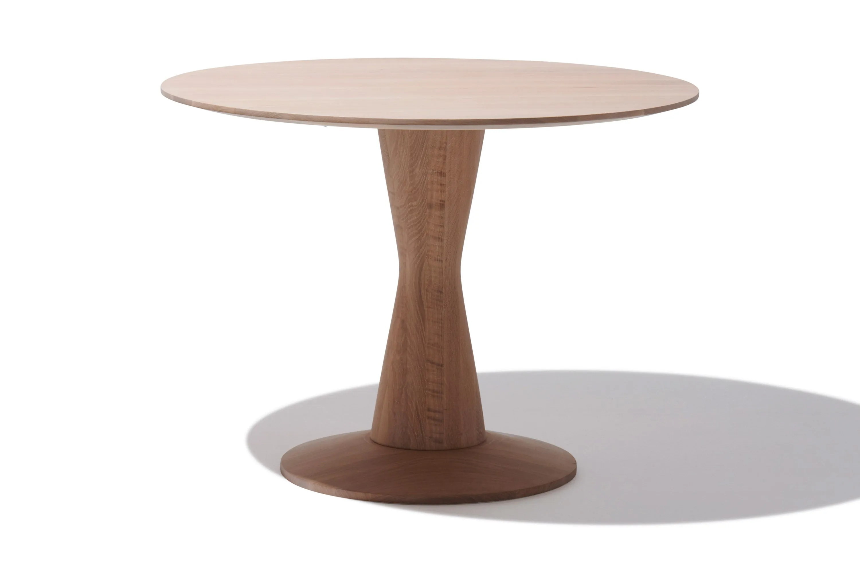 Claye Dining Table