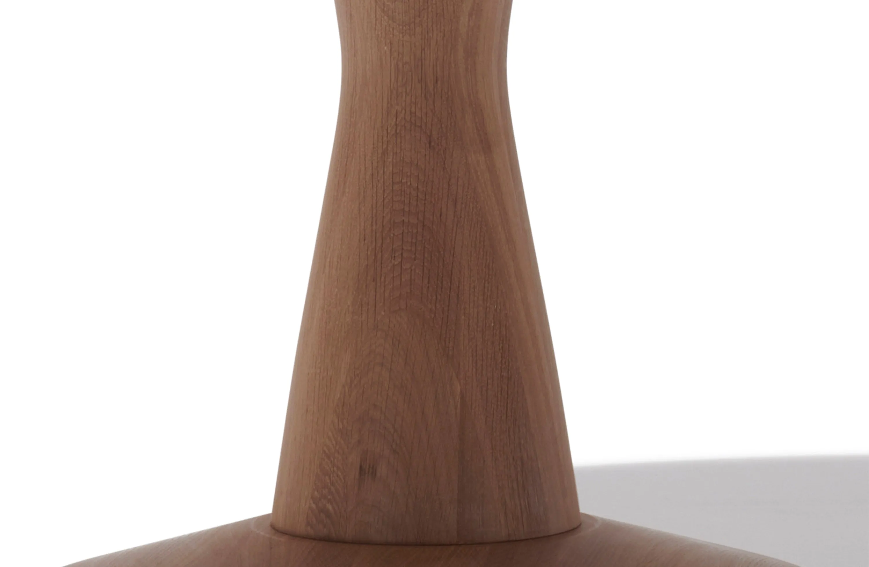Claye Dining Table