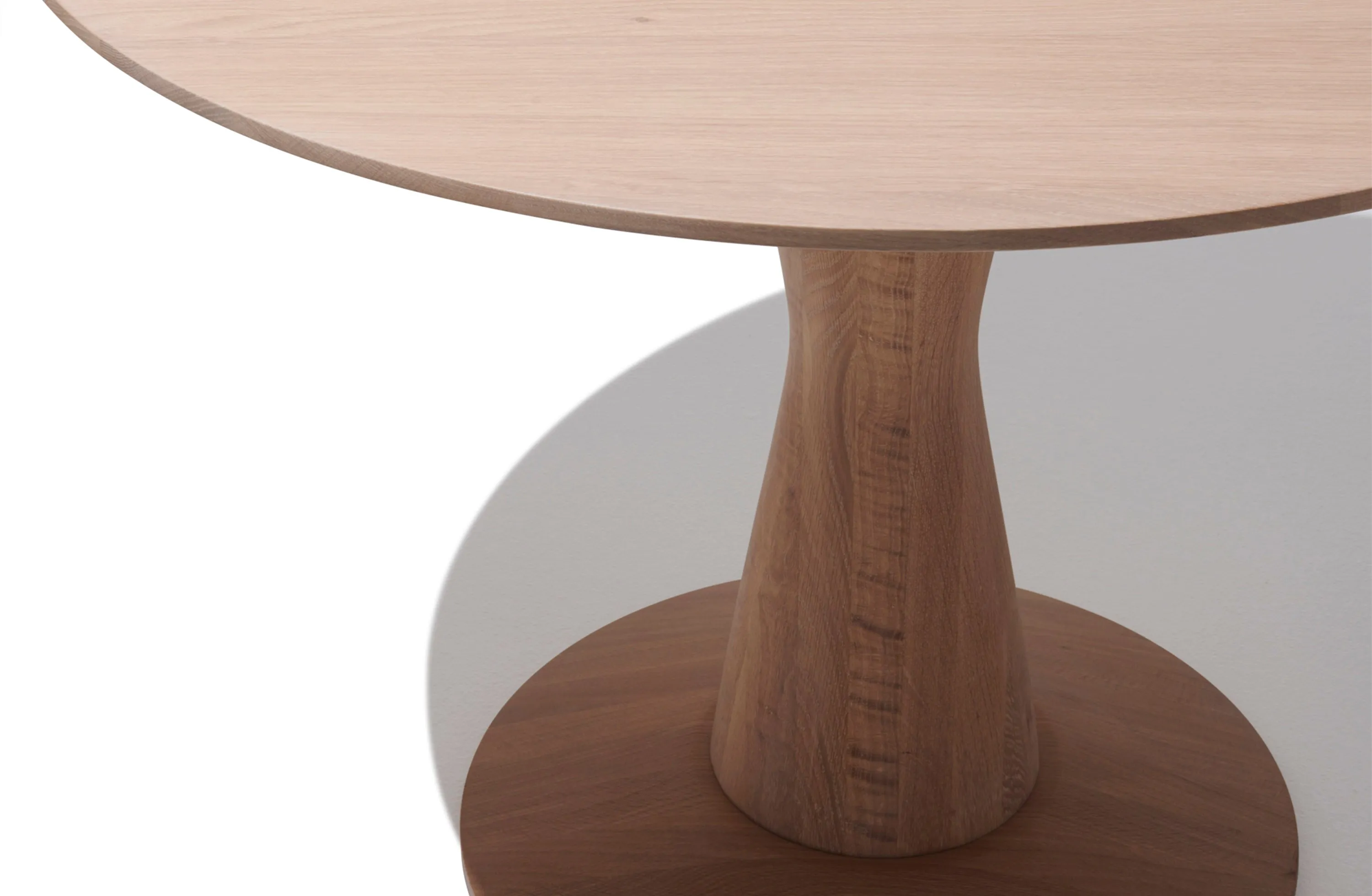 Claye Dining Table