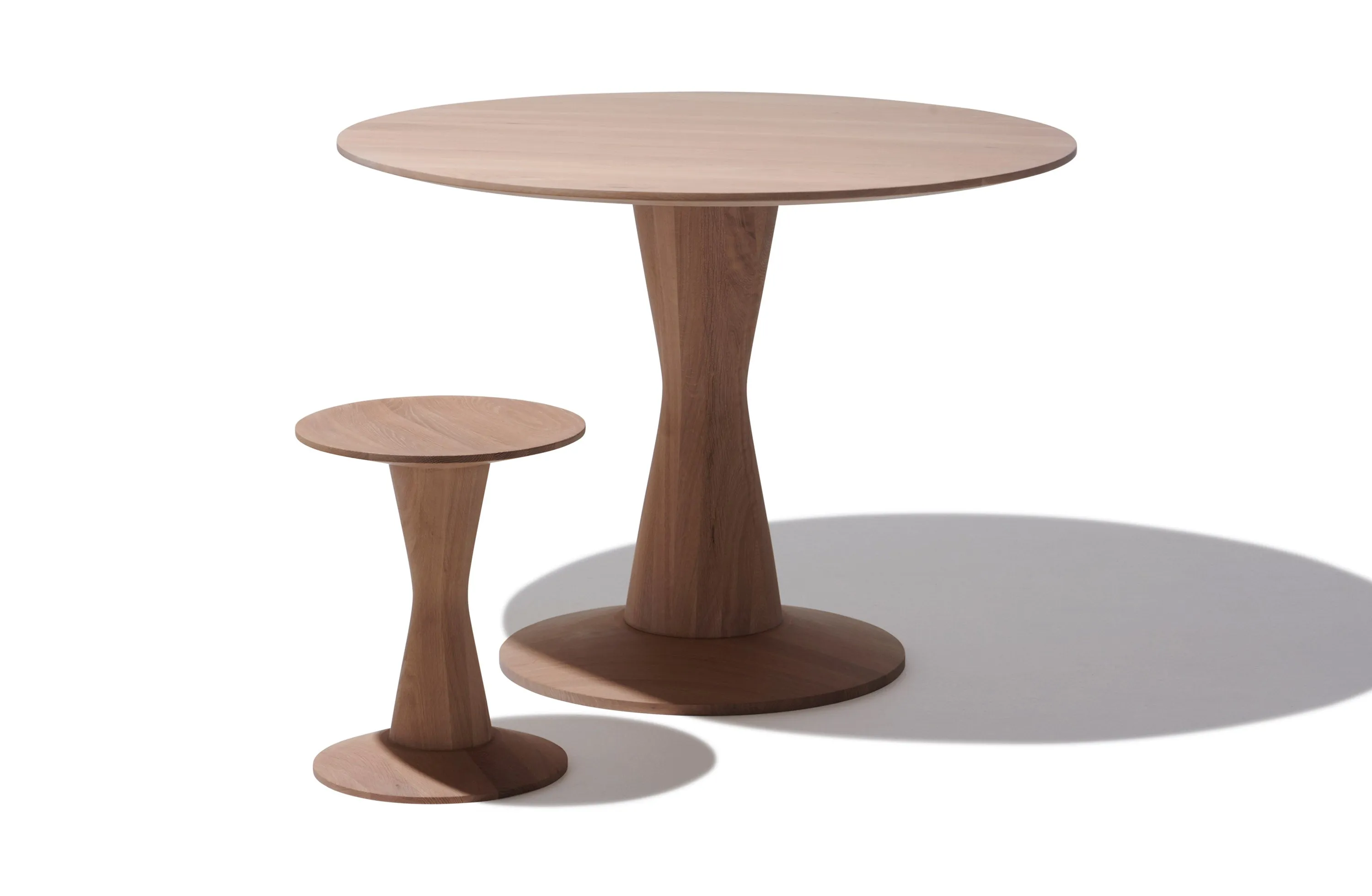 Claye Dining Table