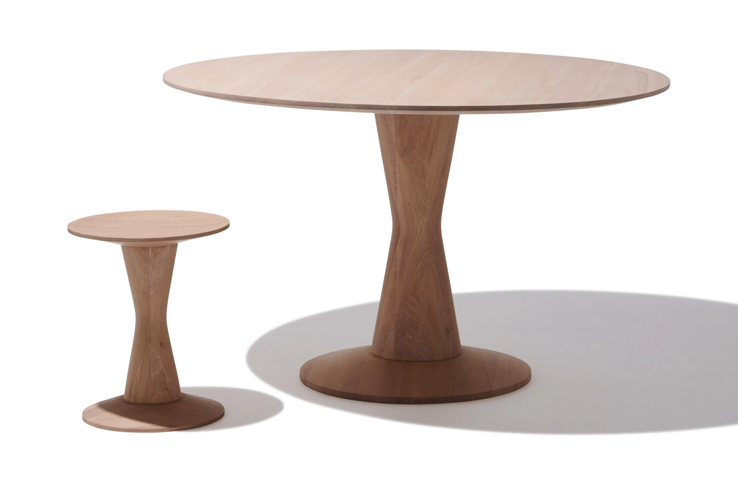 Claye Dining Table