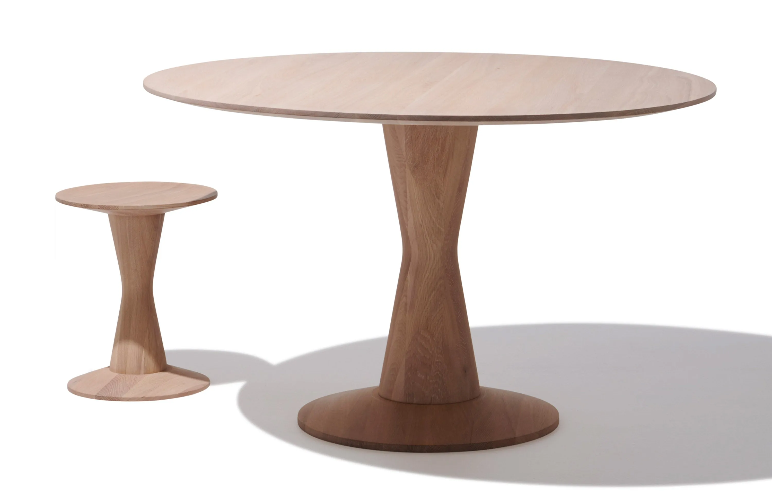 Claye Dining Table