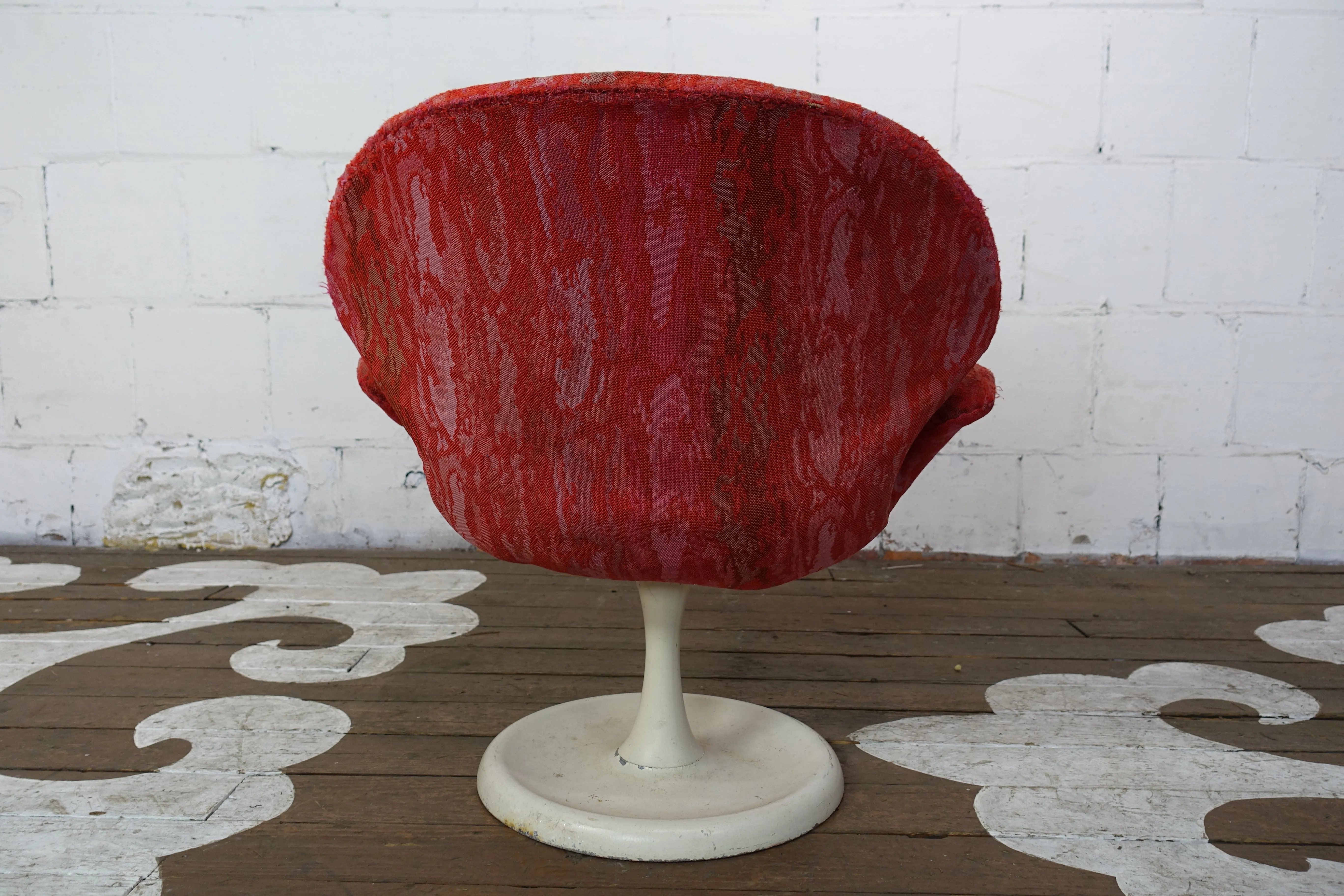 Orchid Chair with Swivel